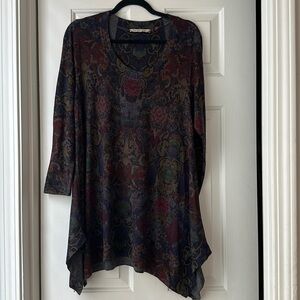Soft Surroundings Dark Floral Print Tunic Top Size PM Made in USA